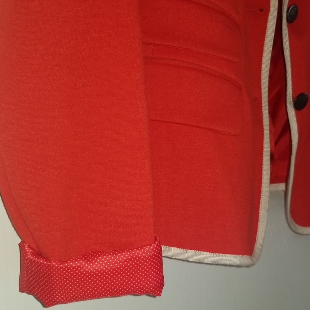 Blazer - Picture 3 of 4